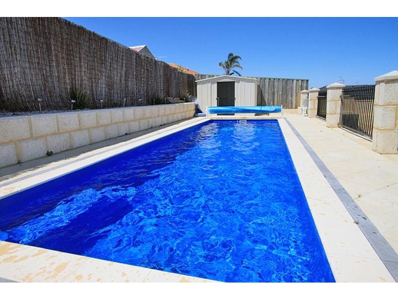 13 Lilly Pilly Lookout, Halls Head WA 6210