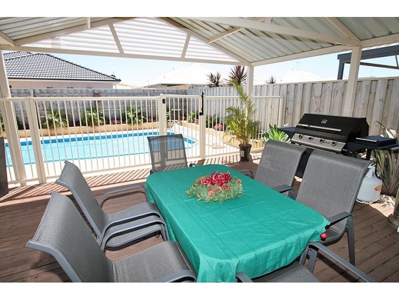 65 Seascapes Boulevard, Halls Head WA 6210