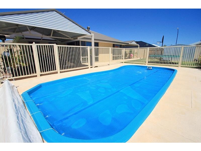 65 Seascapes Boulevard, Halls Head WA 6210