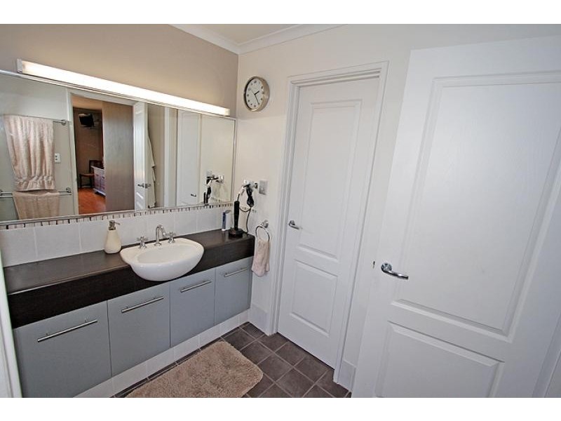 37 Australis Circle, Wannanup WA 6210