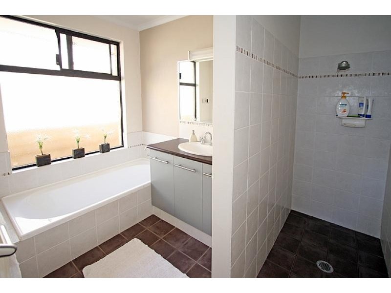 37 Australis Circle, Wannanup WA 6210