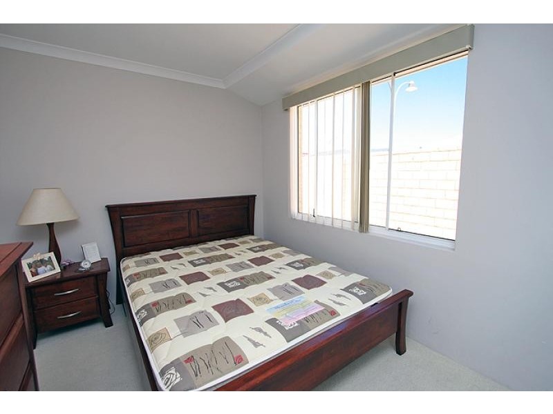 17 Buttercup Parkway, Halls Head WA 6210
