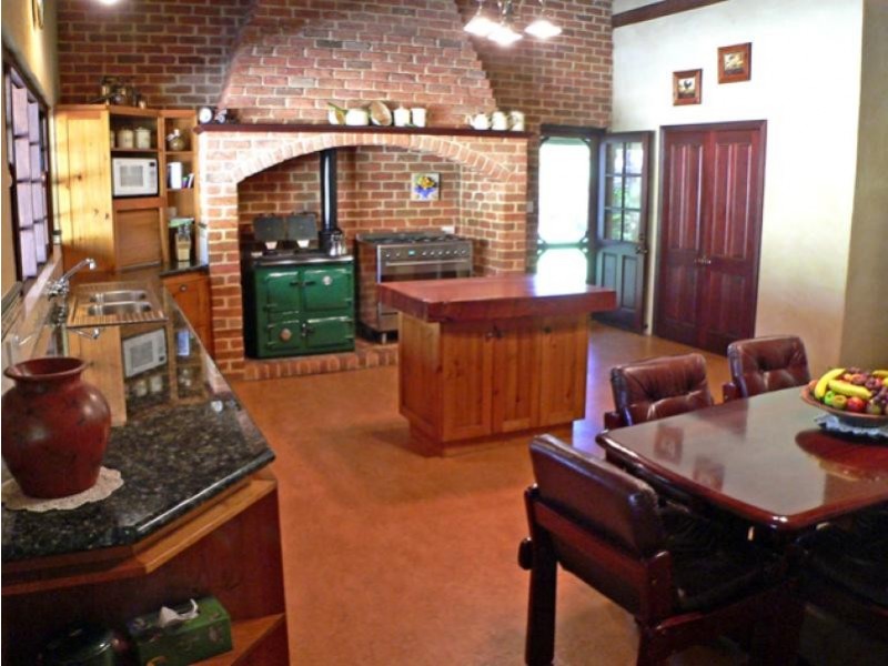 6 White hill Road, Mandurah WA 6210
