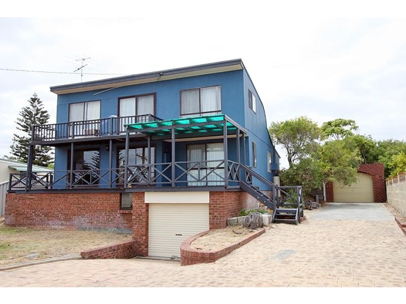 16 Success Street, Madora Bay WA 6210