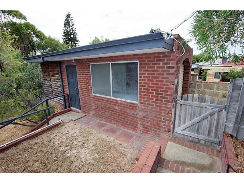 16 Success Street, Madora Bay WA 6210