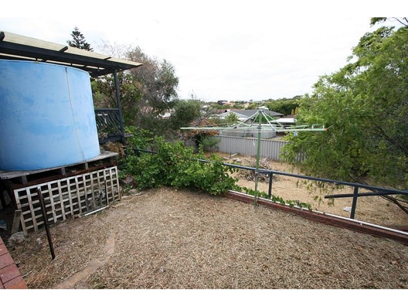 16 Success Street, Madora Bay WA 6210