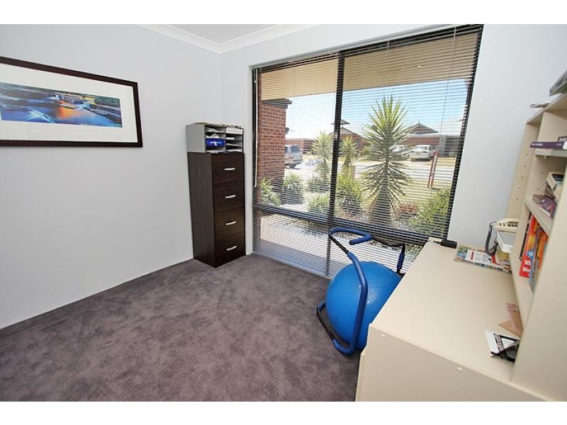 48 Carissa Turn, Halls Head WA 6210