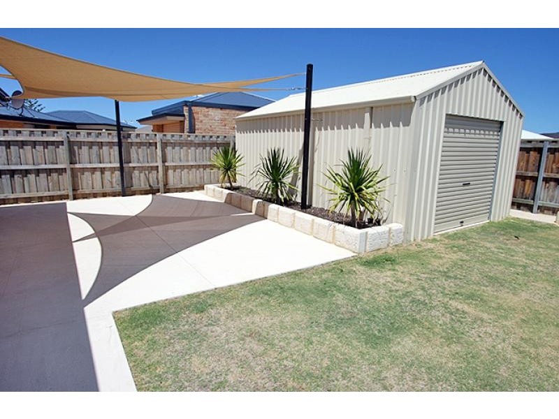 48 Carissa Turn, Halls Head WA 6210