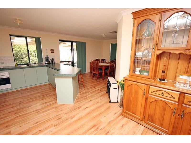 5 Lucidus Retreat, Greenfields WA 6210