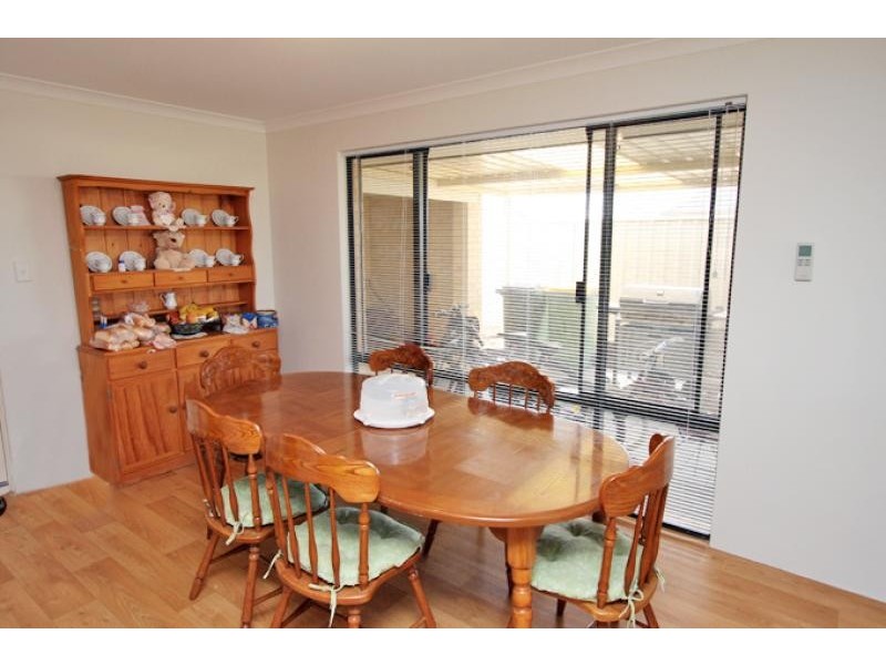 35 Lismore Ridge, Lakelands WA 6180