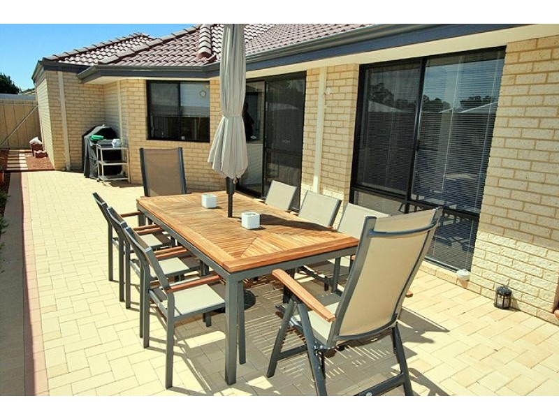 24 Scarab Court, Halls Head WA 6210