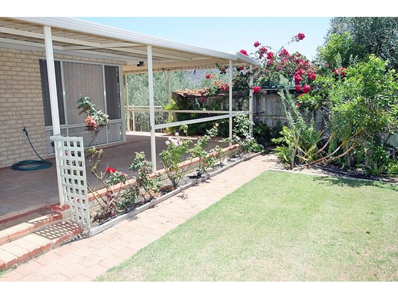 7 Noosa Court, Halls Head WA 6210