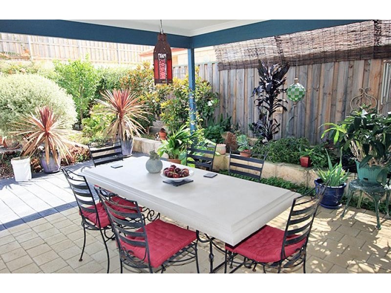 38 Boardwalk Boulevard, Halls Head WA 6210