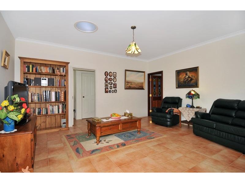 86 Victoria Circle, Greenfields WA 6210