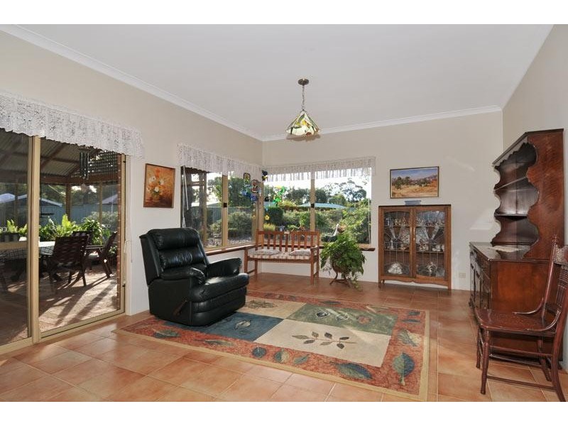 86 Victoria Circle, Greenfields WA 6210