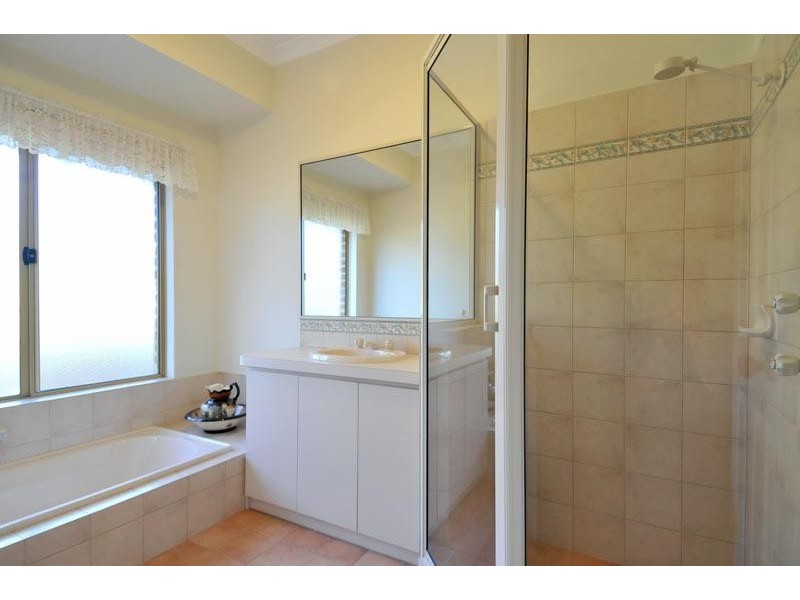 86 Victoria Circle, Greenfields WA 6210