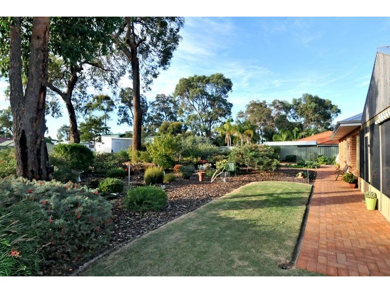 86 Victoria Circle, Greenfields WA 6210
