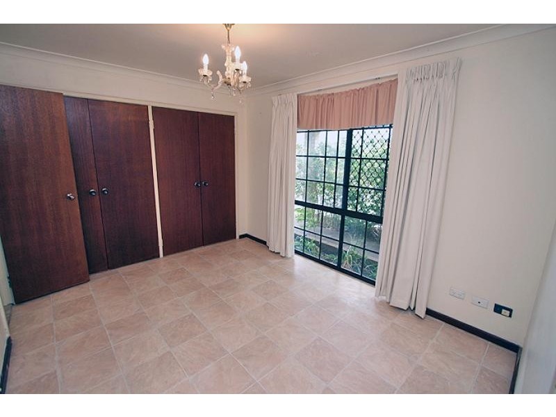 2 Liston Place, Greenfields WA 6210