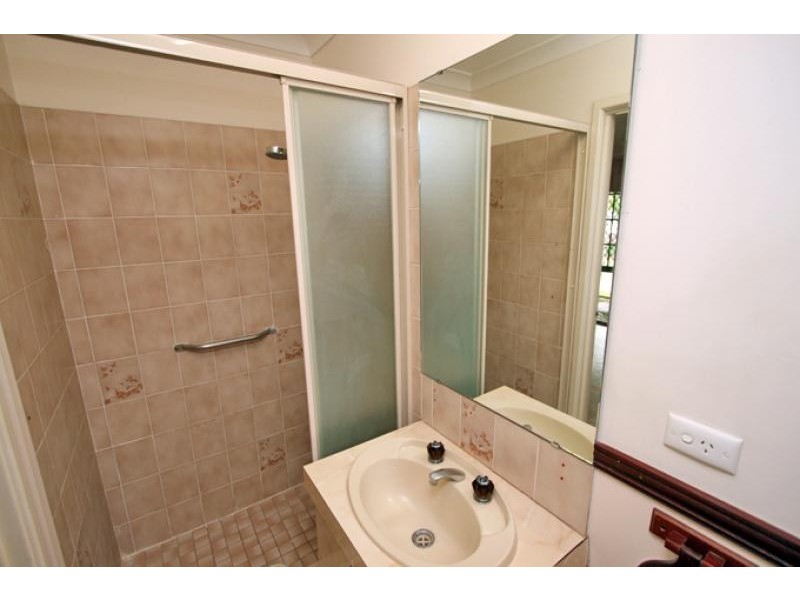 2 Liston Place, Greenfields WA 6210