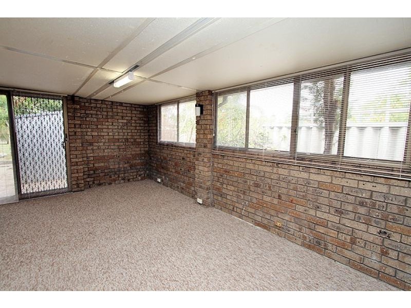 2 Liston Place, Greenfields WA 6210