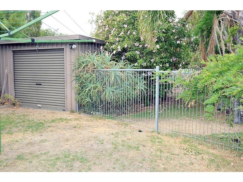 2 Liston Place, Greenfields WA 6210