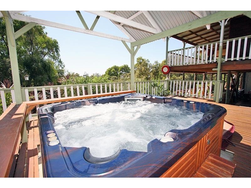 548 Southern Estuary Road, Lake Clifton WA 6215