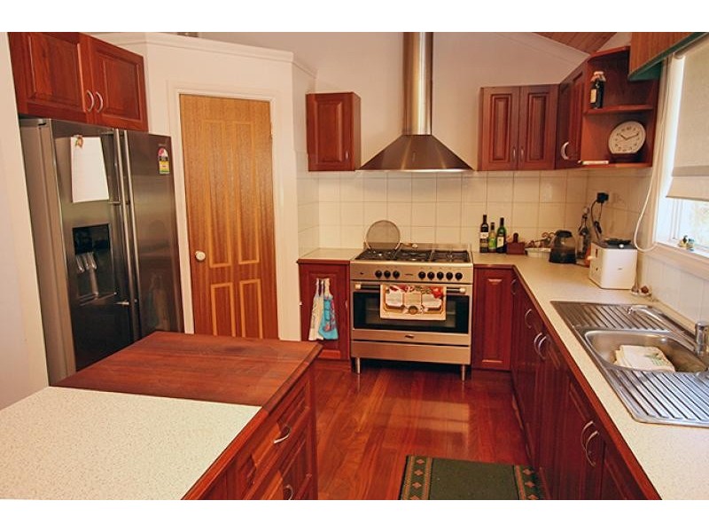 548 Southern Estuary Road, Lake Clifton WA 6215