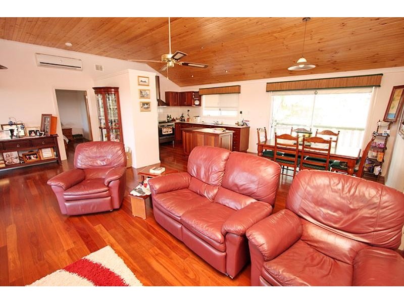 548 Southern Estuary Road, Lake Clifton WA 6215