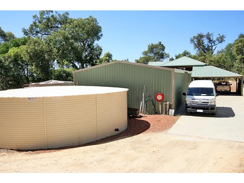 548 Southern Estuary Road, Lake Clifton WA 6215