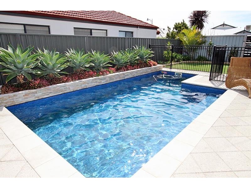 12 Regia Pass, Madora Bay WA 6210