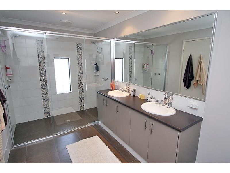 12 Regia Pass, Madora Bay WA 6210