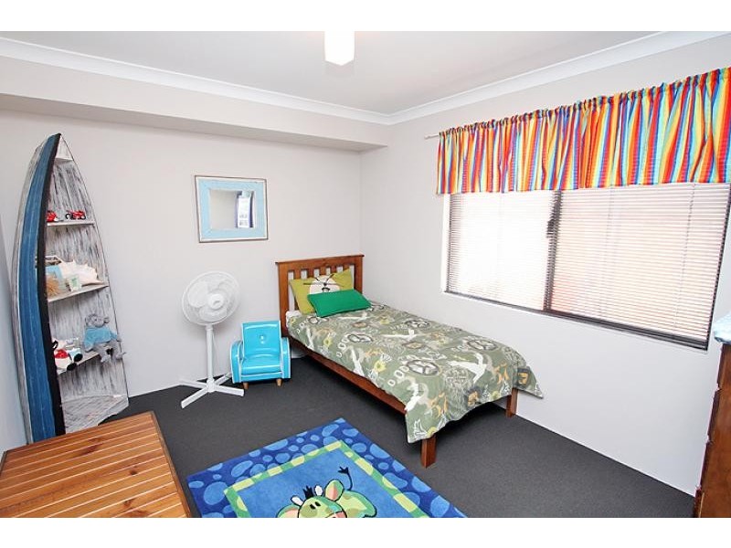 12 Regia Pass, Madora Bay WA 6210