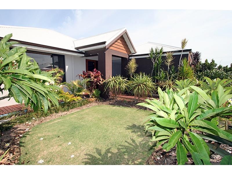 12 Regia Pass, Madora Bay WA 6210