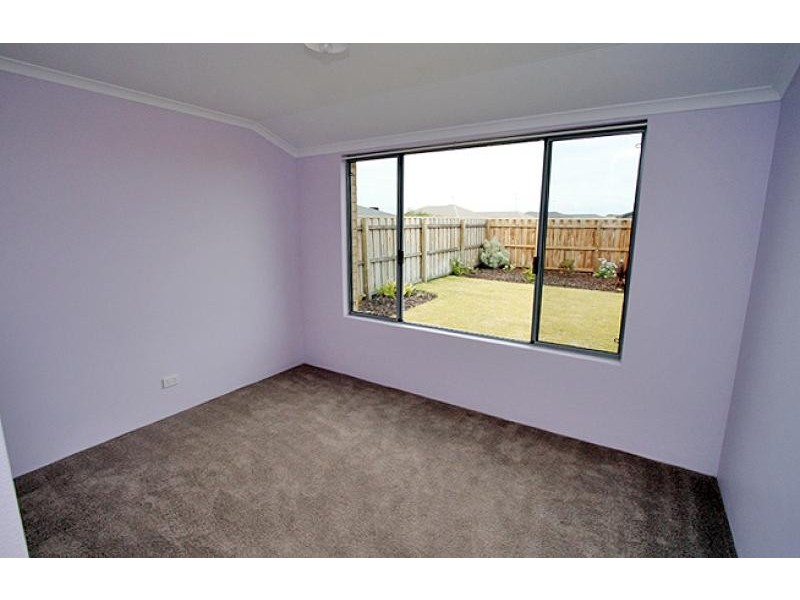 52 Seascapes Boulevard, Halls Head WA 6210