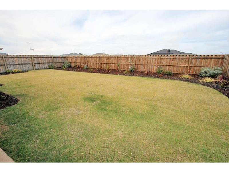 52 Seascapes Boulevard, Halls Head WA 6210