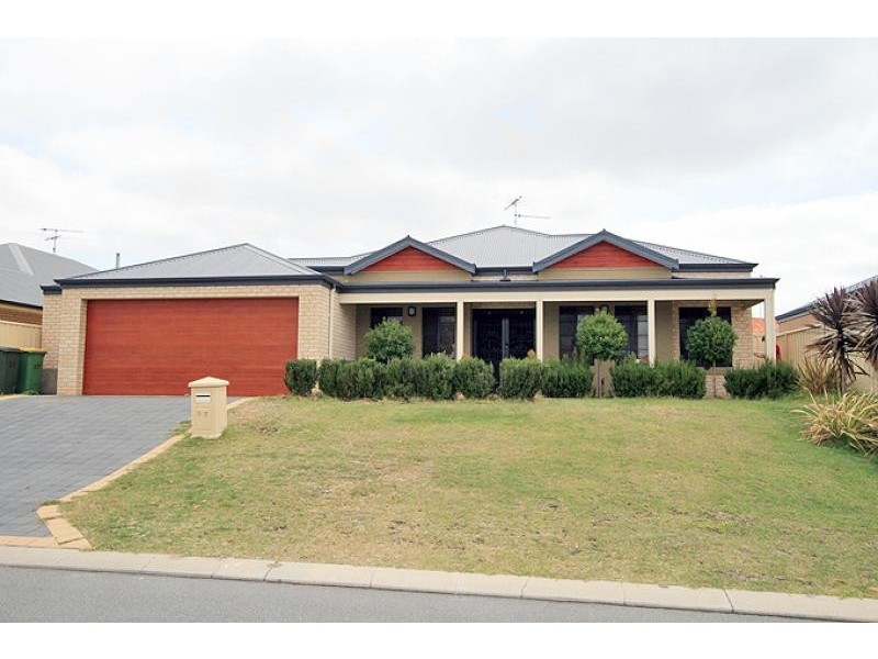 27 Petit Loop, Dudley Park WA 6210