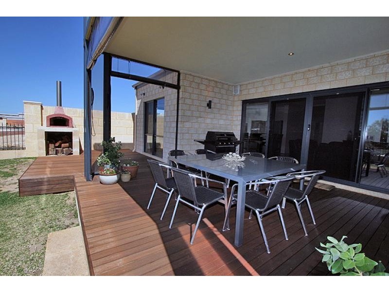 72 Flinders Street, Falcon WA 6210