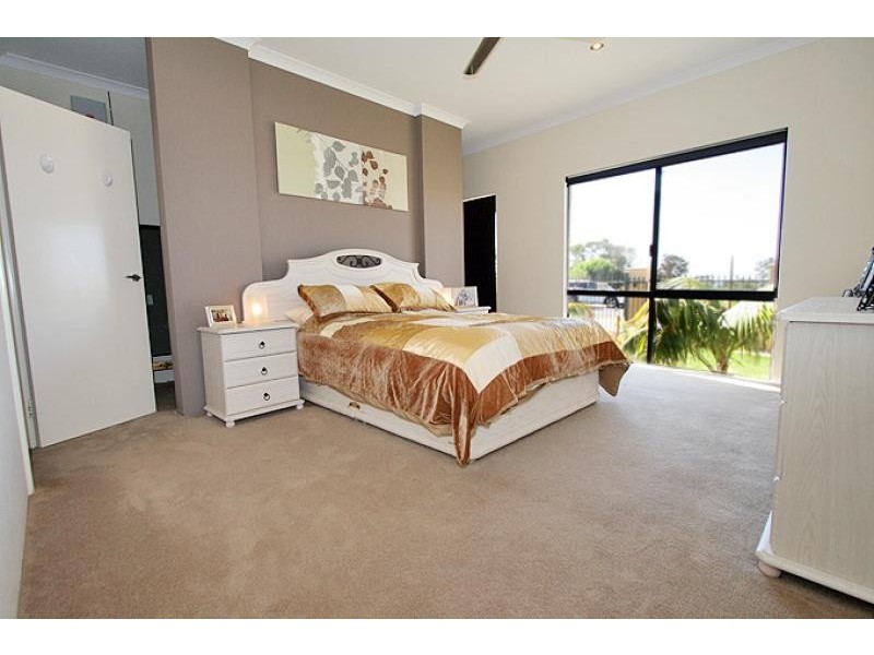 72 Flinders Street, Falcon WA 6210