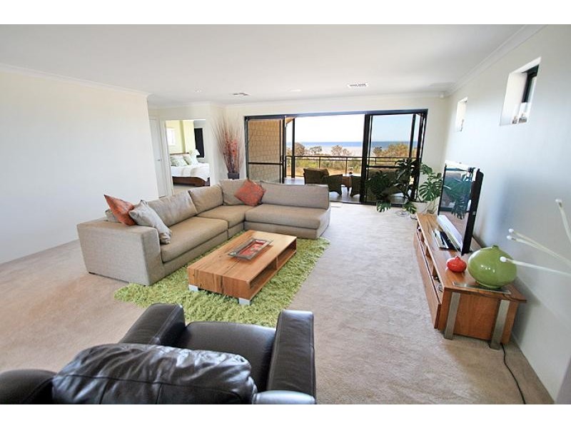 72 Flinders Street, Falcon WA 6210