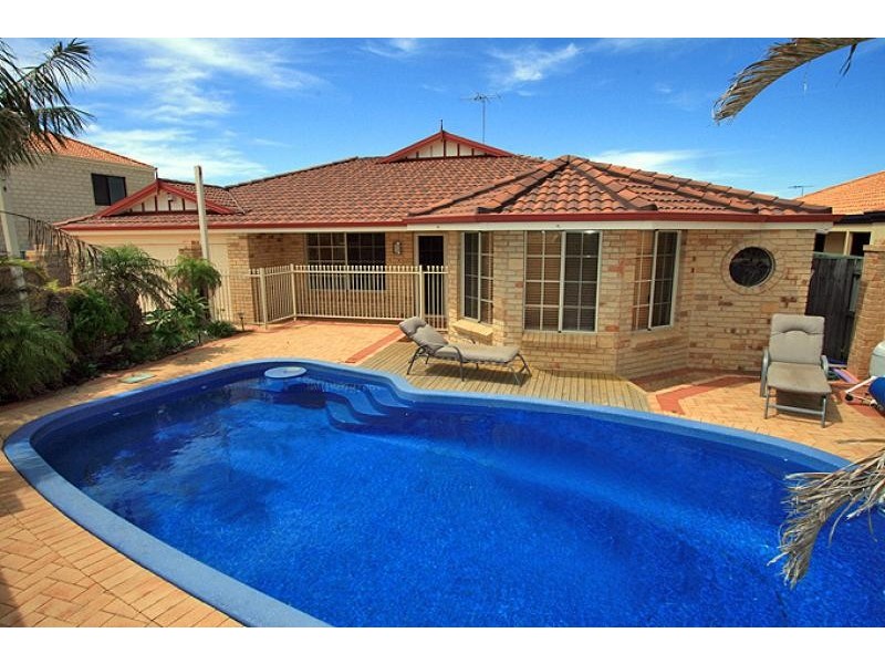 14 Capricorn Mews, Halls Head WA 6210