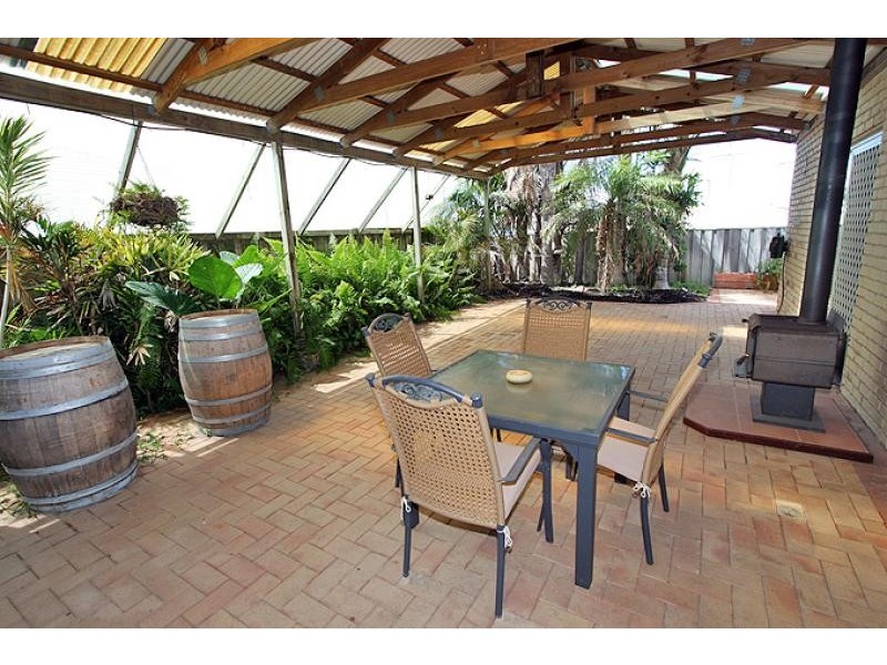14 Capricorn Mews, Halls Head WA 6210