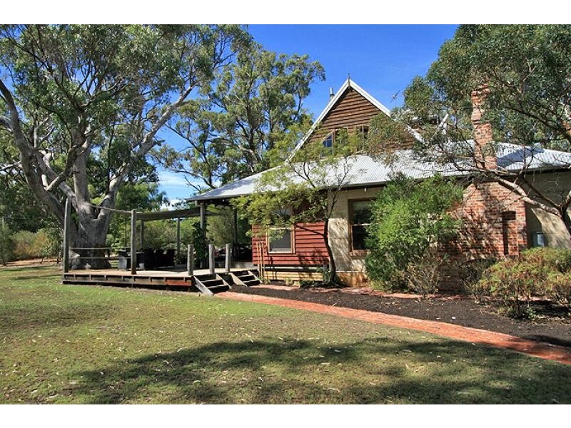44 Serpentine Way, Stake Hill WA 6210