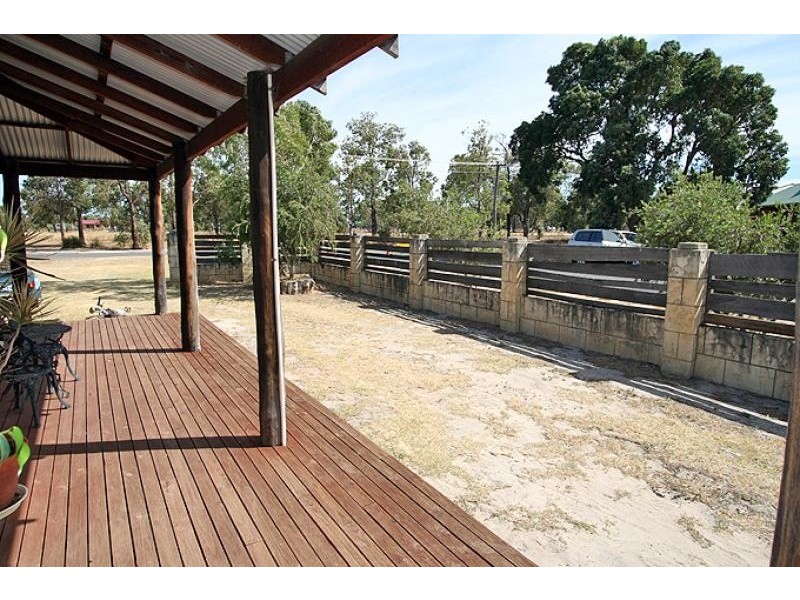 11 Church Street, North Dandalup WA 6207