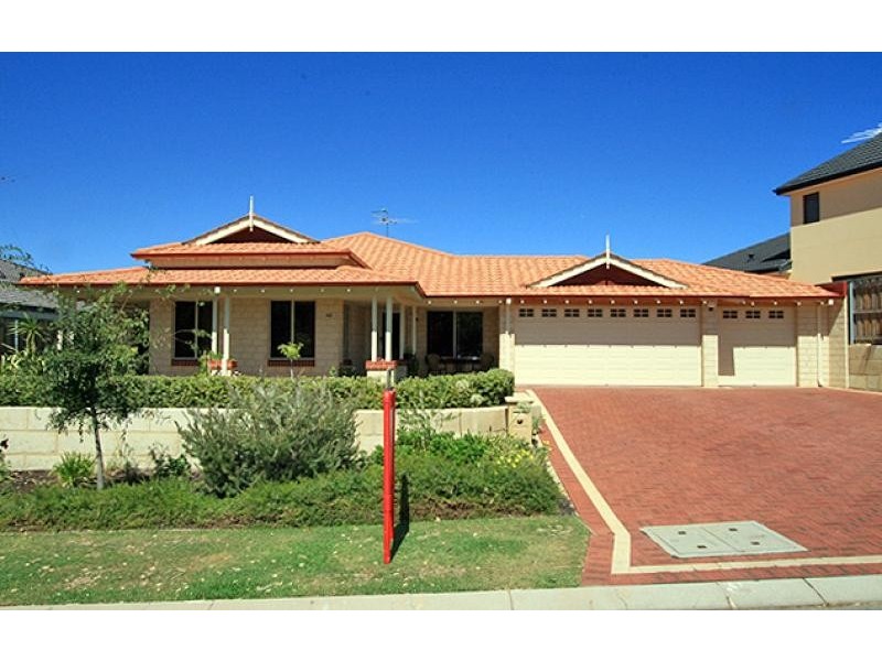 40 Boardwalk Boulevard, Halls Head WA 6210