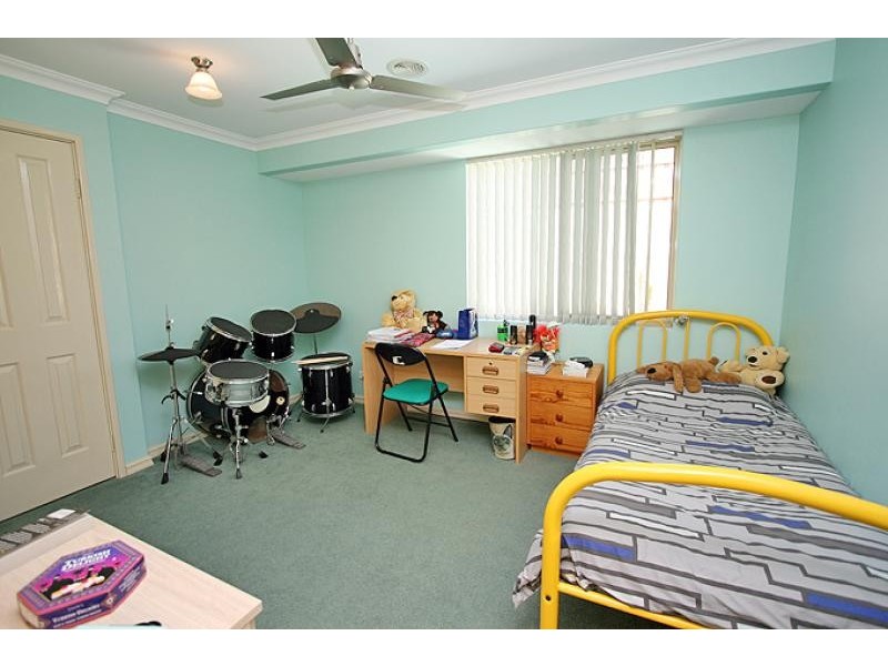 40 Boardwalk Boulevard, Halls Head WA 6210