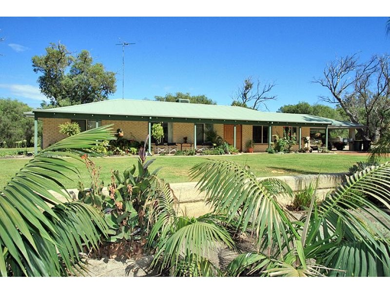 131 Clifton Downs Road, Lake Clifton WA 6215