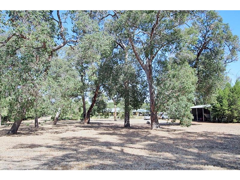 131 Clifton Downs Road, Lake Clifton WA 6215