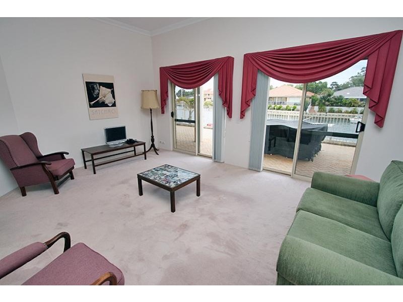 9 Quayside Close, Halls Head WA 6210