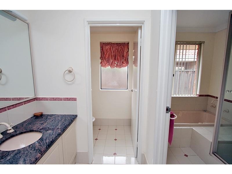 9 Quayside Close, Halls Head WA 6210