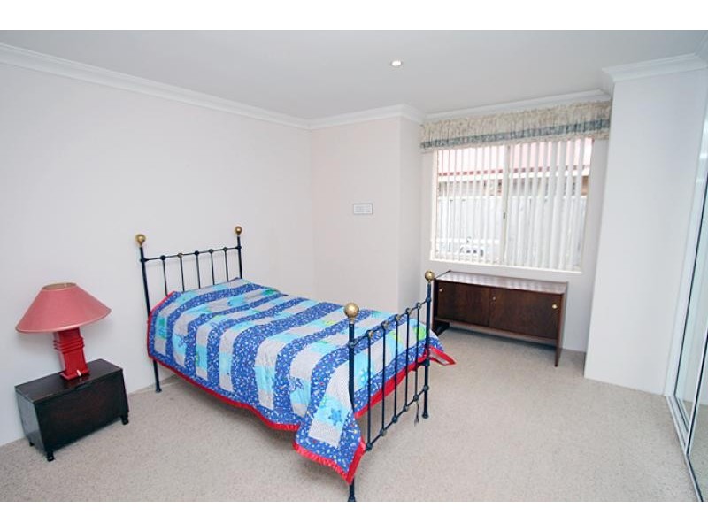 9 Quayside Close, Halls Head WA 6210